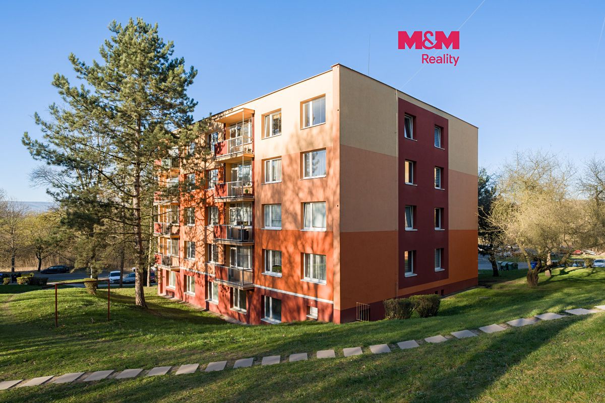 Prodej bytu 3+1 76 m², Bílina – fotka 1 z 3