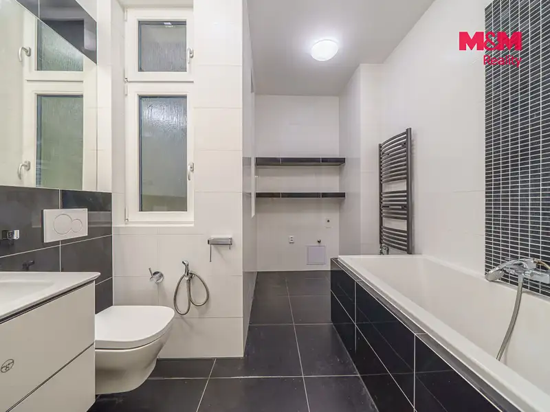 Prodej bytu 4+1 99 m², Karlovy Vary – náhled fotky 3