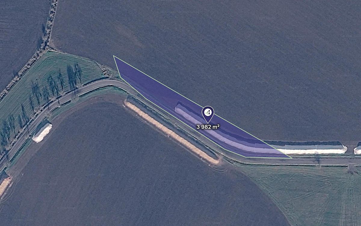 Prodej pole 3982 m²