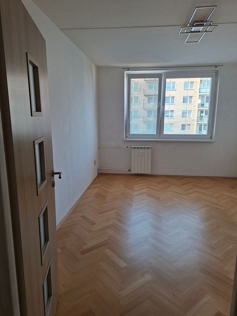 Pronájem bytu 2+1 58 m² – fotografie 4