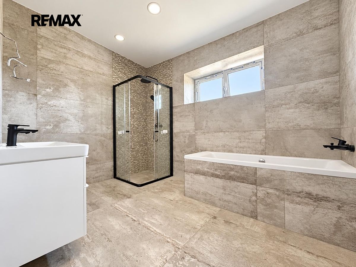Prodej rodinného domu 107 m², pozemek 333 m² – fotografie 5