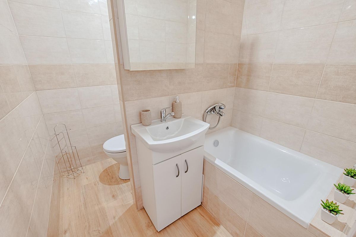 Pronájem bytu 1+kk 33 m² – fotografie 5