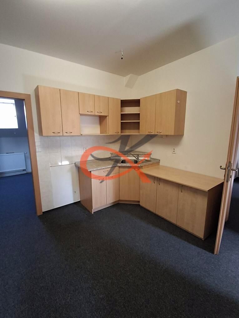 Pronájem kanceláře 102 m²