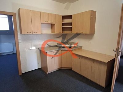 Pronájem kanceláře 102 m²