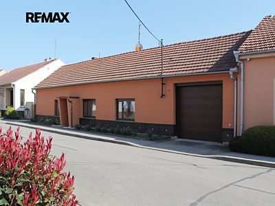 Prodej rodinného domu 232 m², pozemek 990 m²