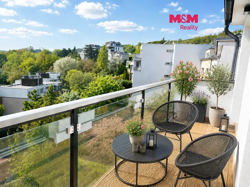 Pronájem bytu 4+kk 120 m², Praha – náhled fotky 1
