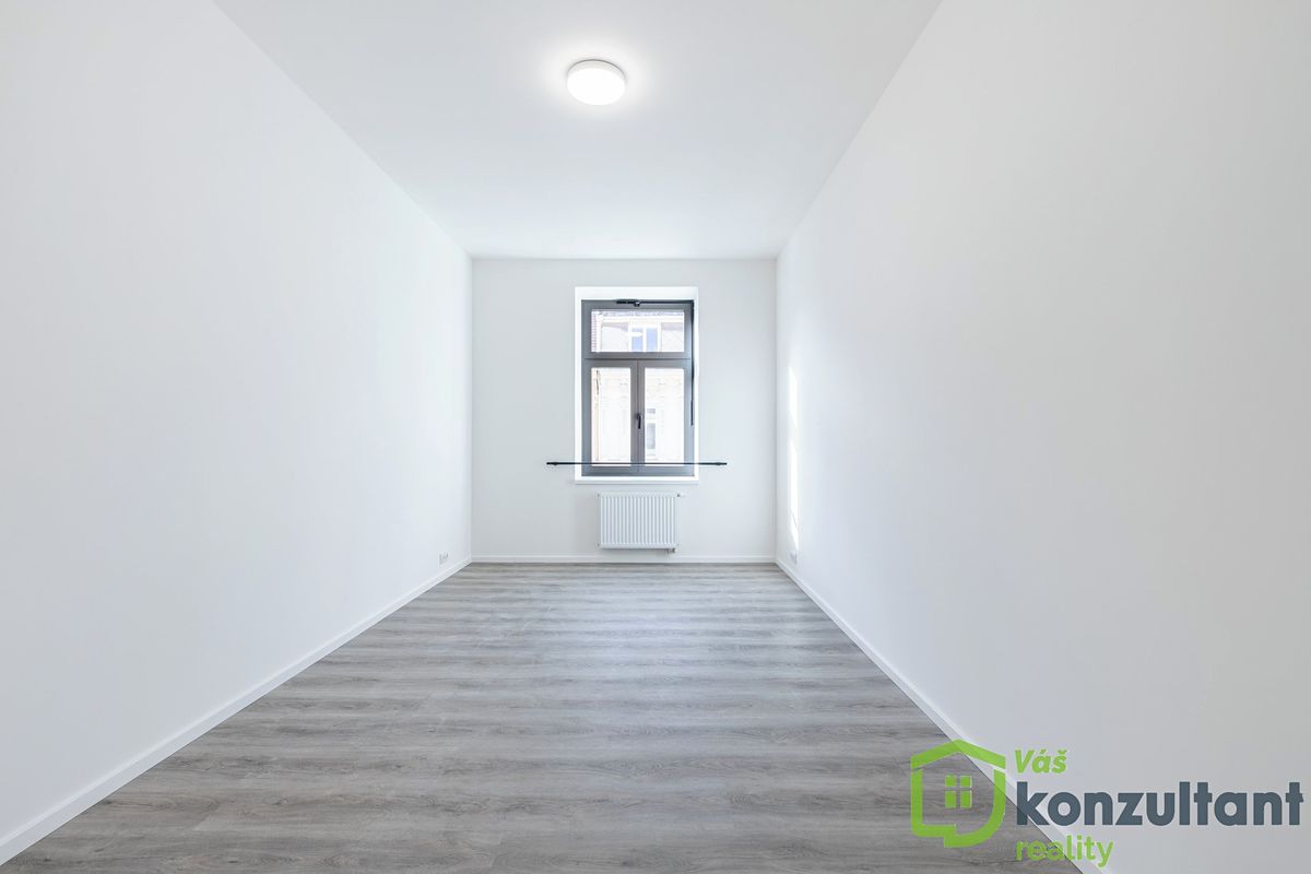 Pronájem bytu 2+kk 36 m² – fotografie 2