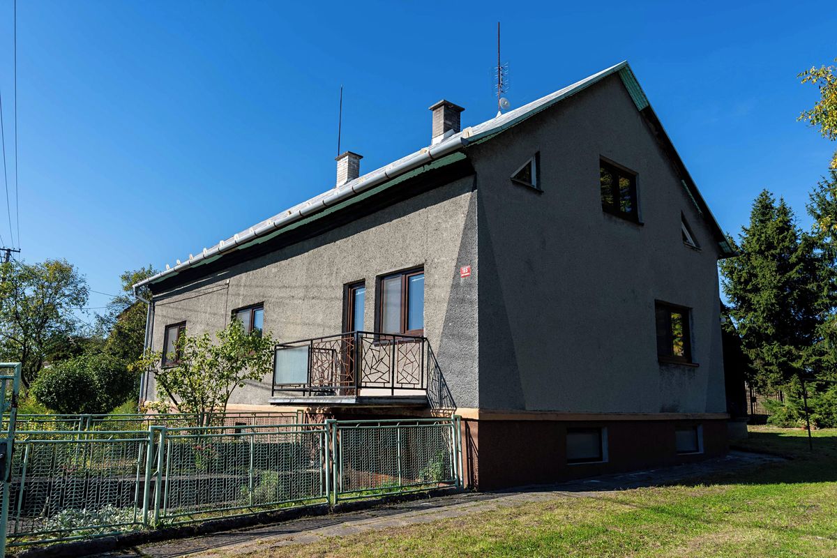Prodej rodinného domu 130 m², pozemek 4985 m²