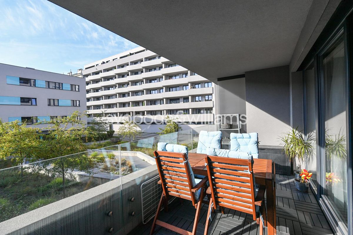 Pronájem bytu 2+kk 59 m² – fotografie 3