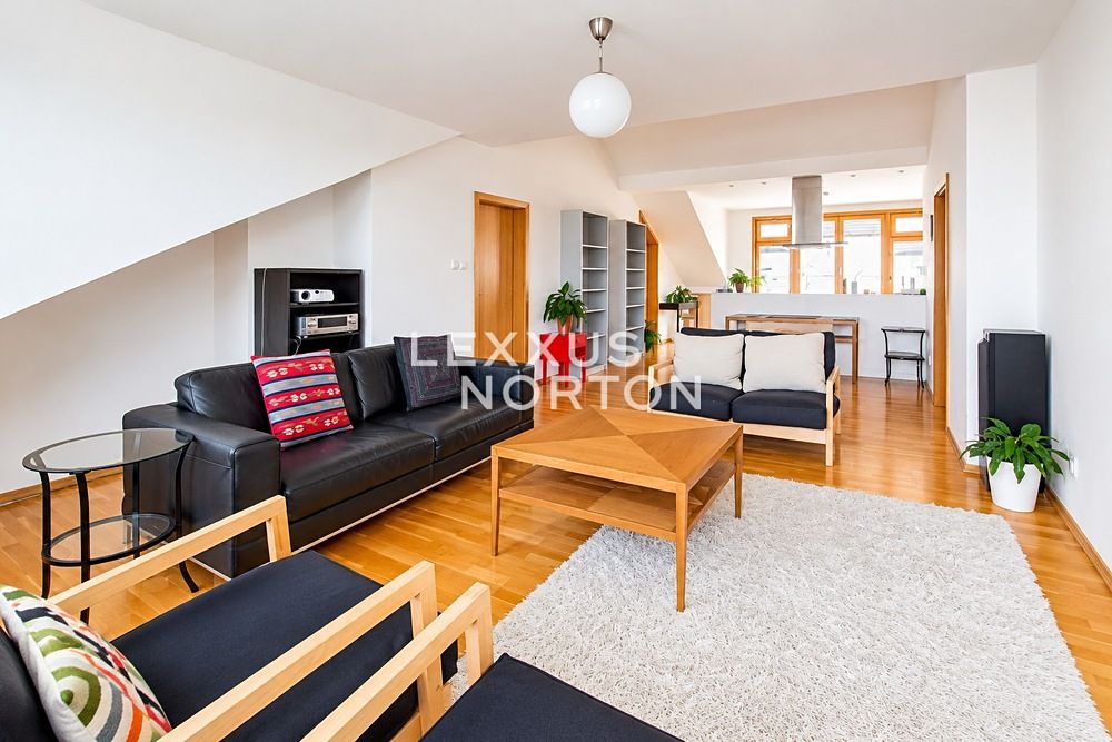 Pronájem bytu 4+kk 153 m² – fotografie 2