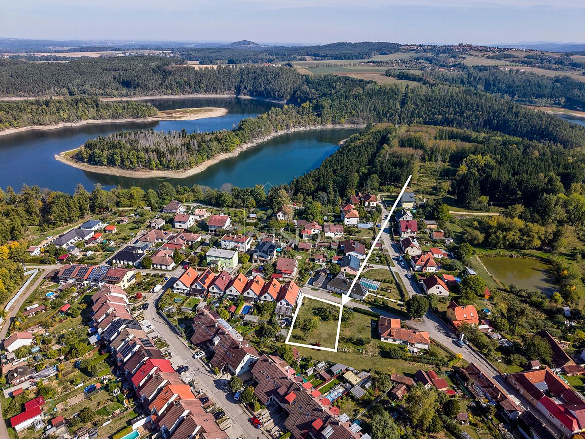 Prodej stavebního pozemku 773 m² – fotografie 2