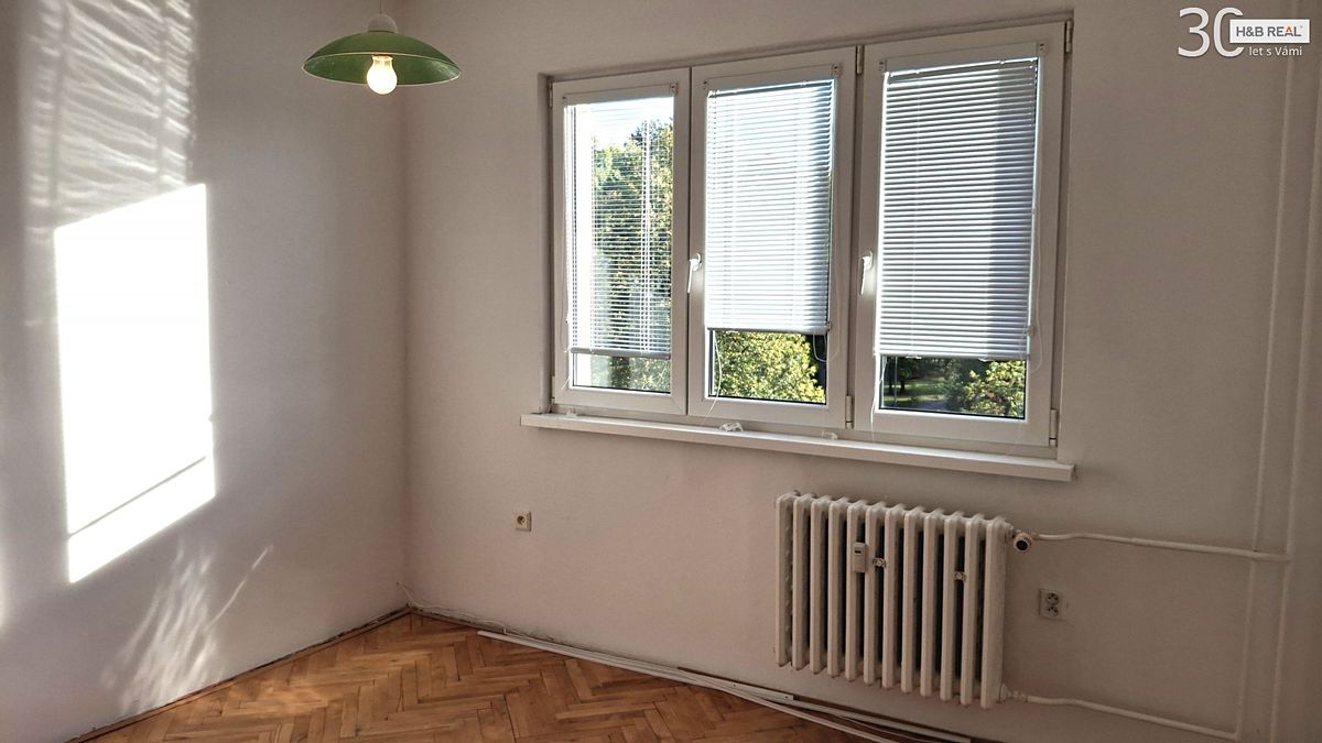 Pronájem bytu 2+1 56 m² – fotografie 4