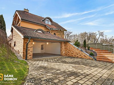 Prodej rodinného domu 250 m², pozemek 560 m²
