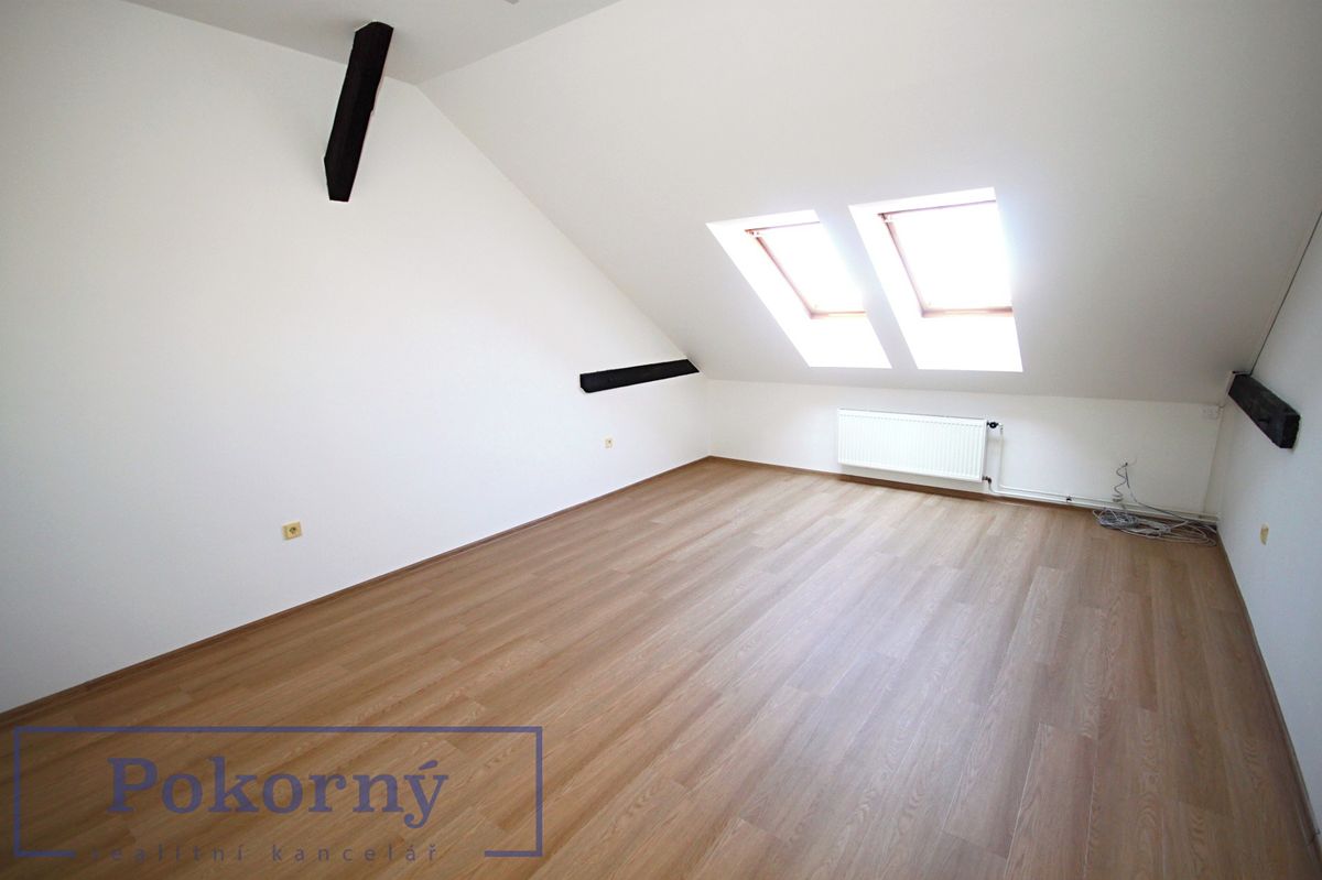 Pronájem kanceláře 113 m² – fotografie 4