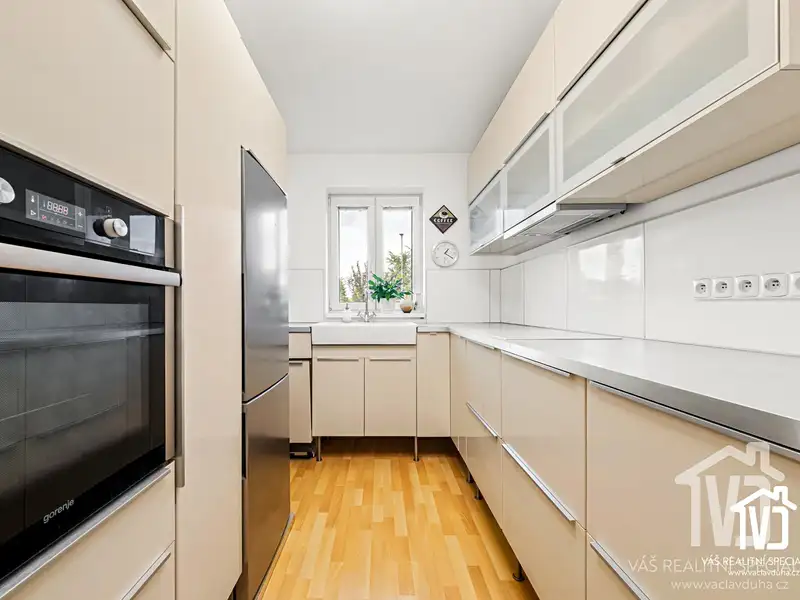 Prodej rodinného domu 102 m², pozemek 200 m², Králův Dvůr – náhled fotky 2