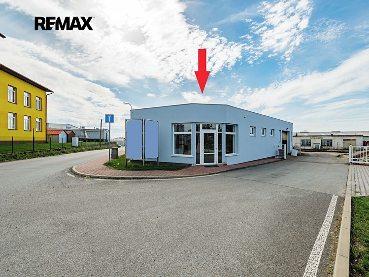 Pronájem komerčního prostoru, 169 m² (11 z 17)