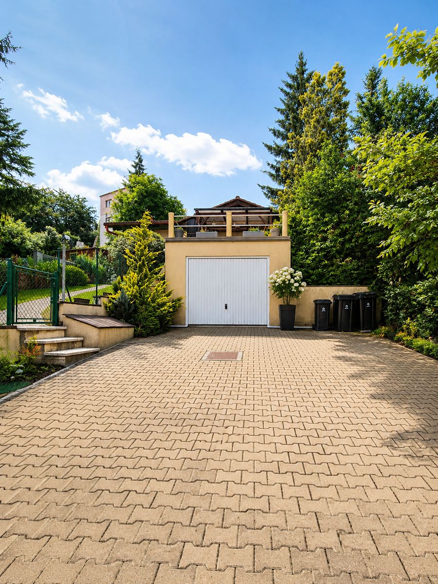 Prodej rodinného domu 93 m², pozemek 460 m² – fotografie 2