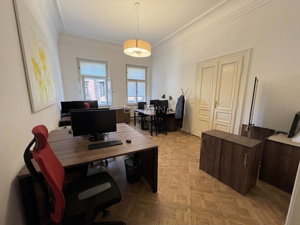 Pronájem kanceláře 135 m² – fotografie 4