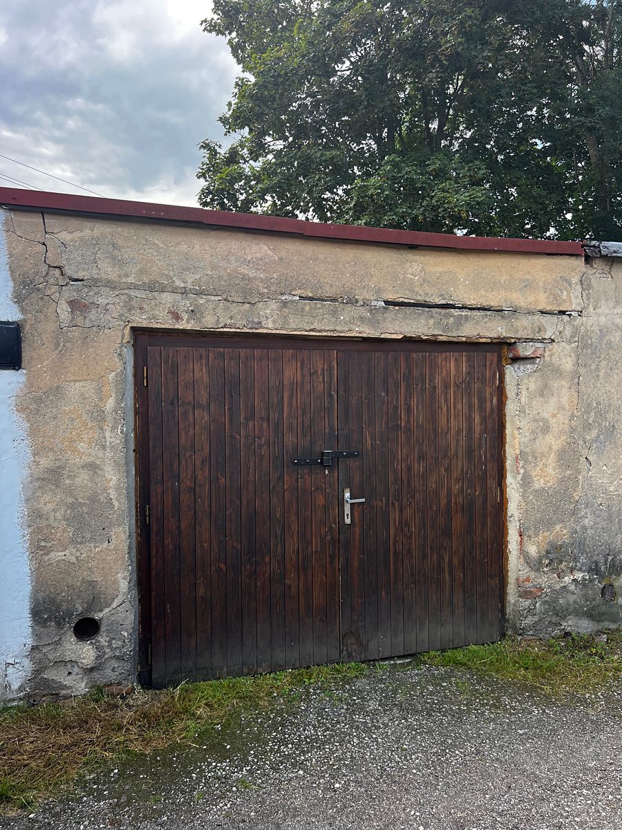 Prodej garáže 24 m², Jilemnice – fotka 1 z 3
