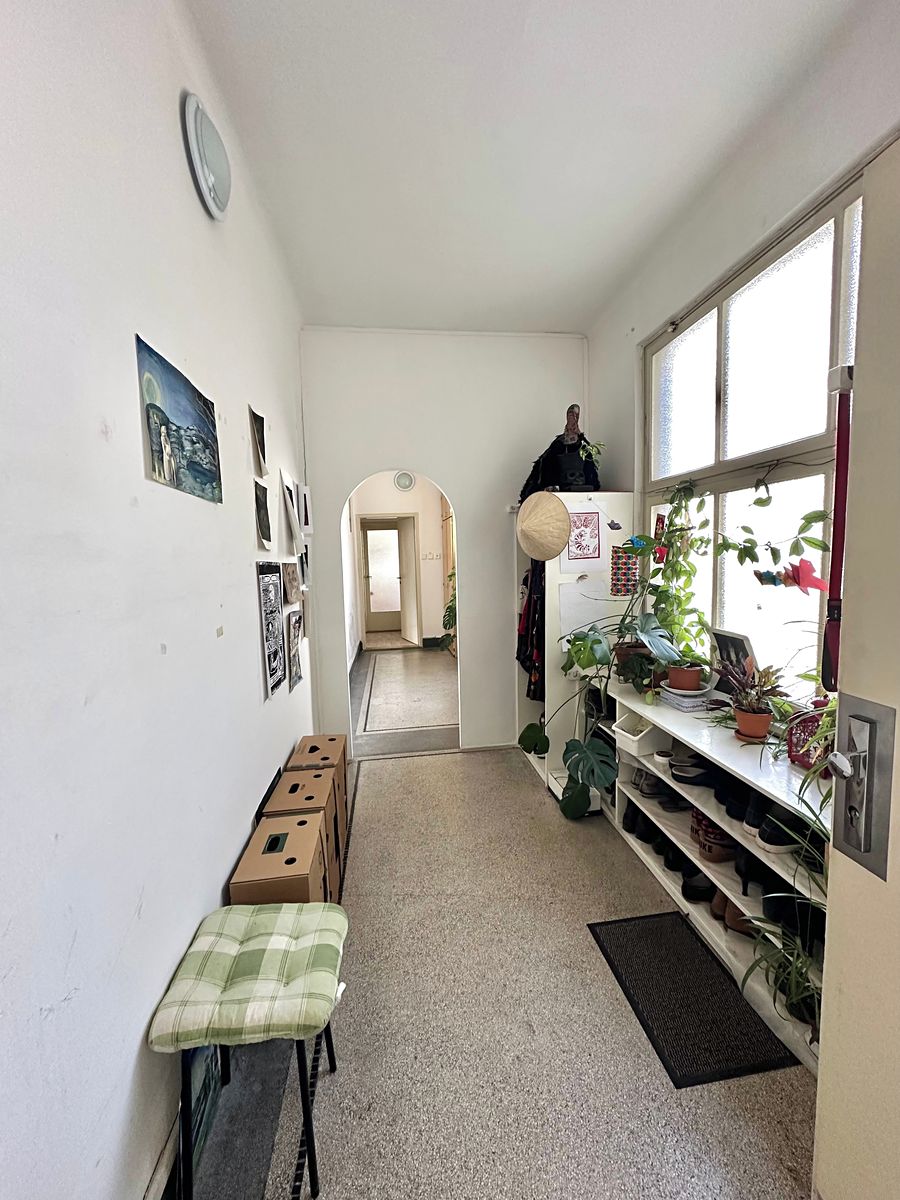 Pronájem bytu 2+1 90 m² – fotografie 2
