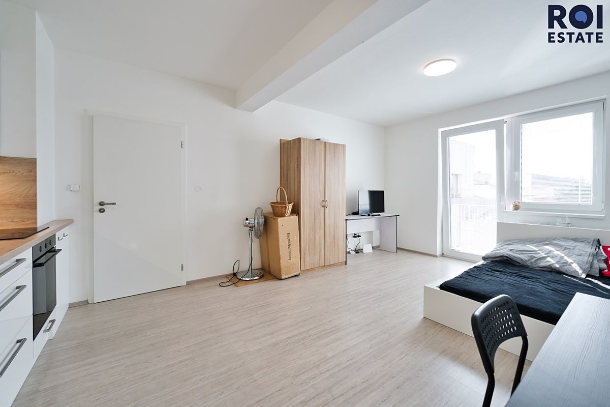 Pronájem bytu 1+kk 30 m² – fotografie 5