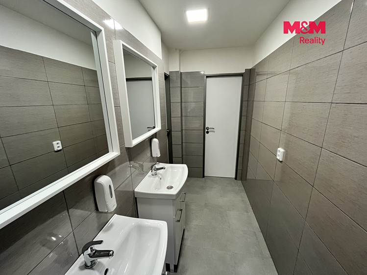 Комерційне приміщення в оренду, 277 м² (6 з 15)
