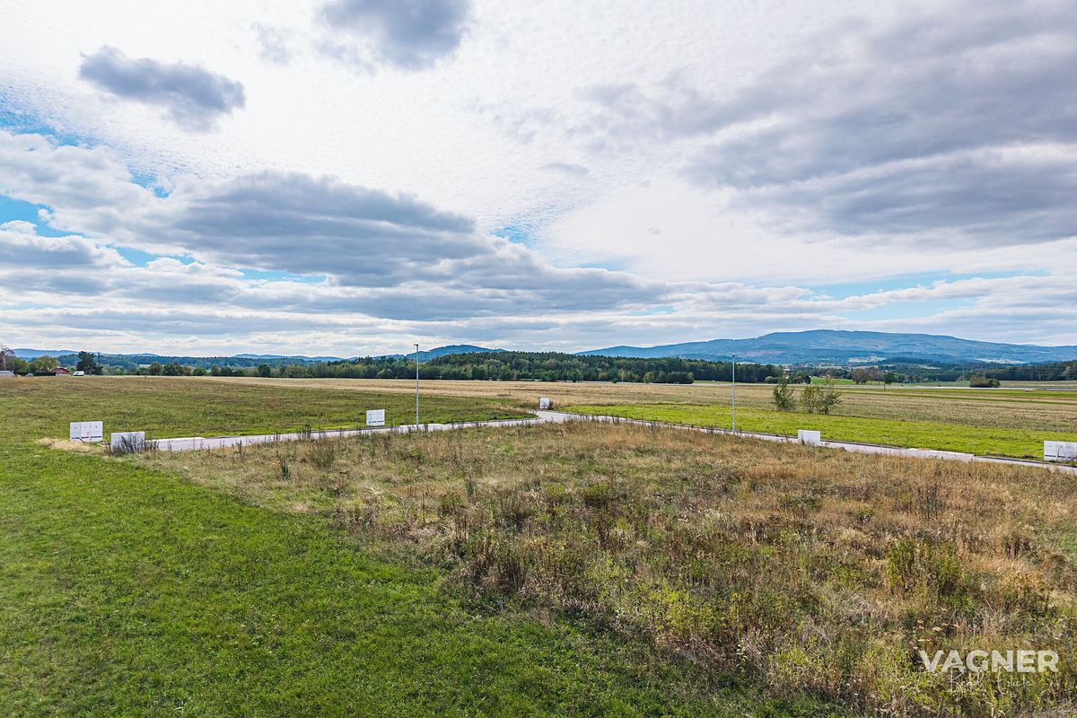 Prodej stavebního pozemku 740 m² – fotografie 5