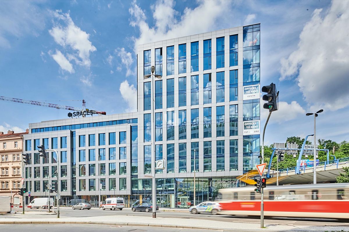 Pronájem kanceláře 1316 m²