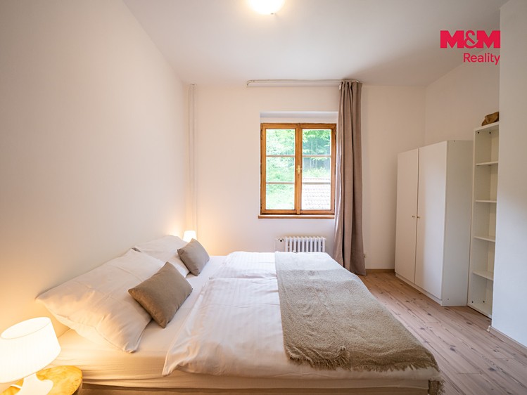 Prodej komerčního prostoru, 620 m² (18 z 30)