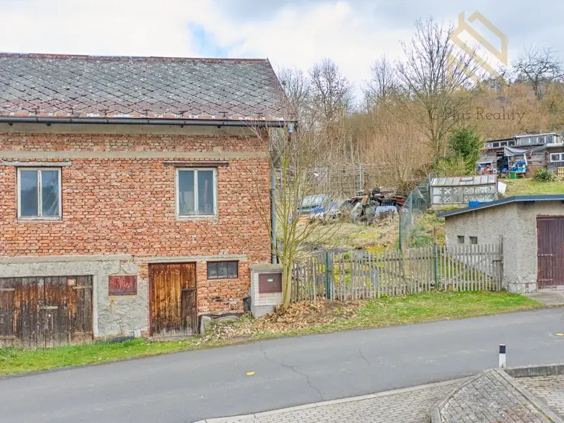 Prodej stavebního pozemku 778 m², Velichov – náhled fotky 1