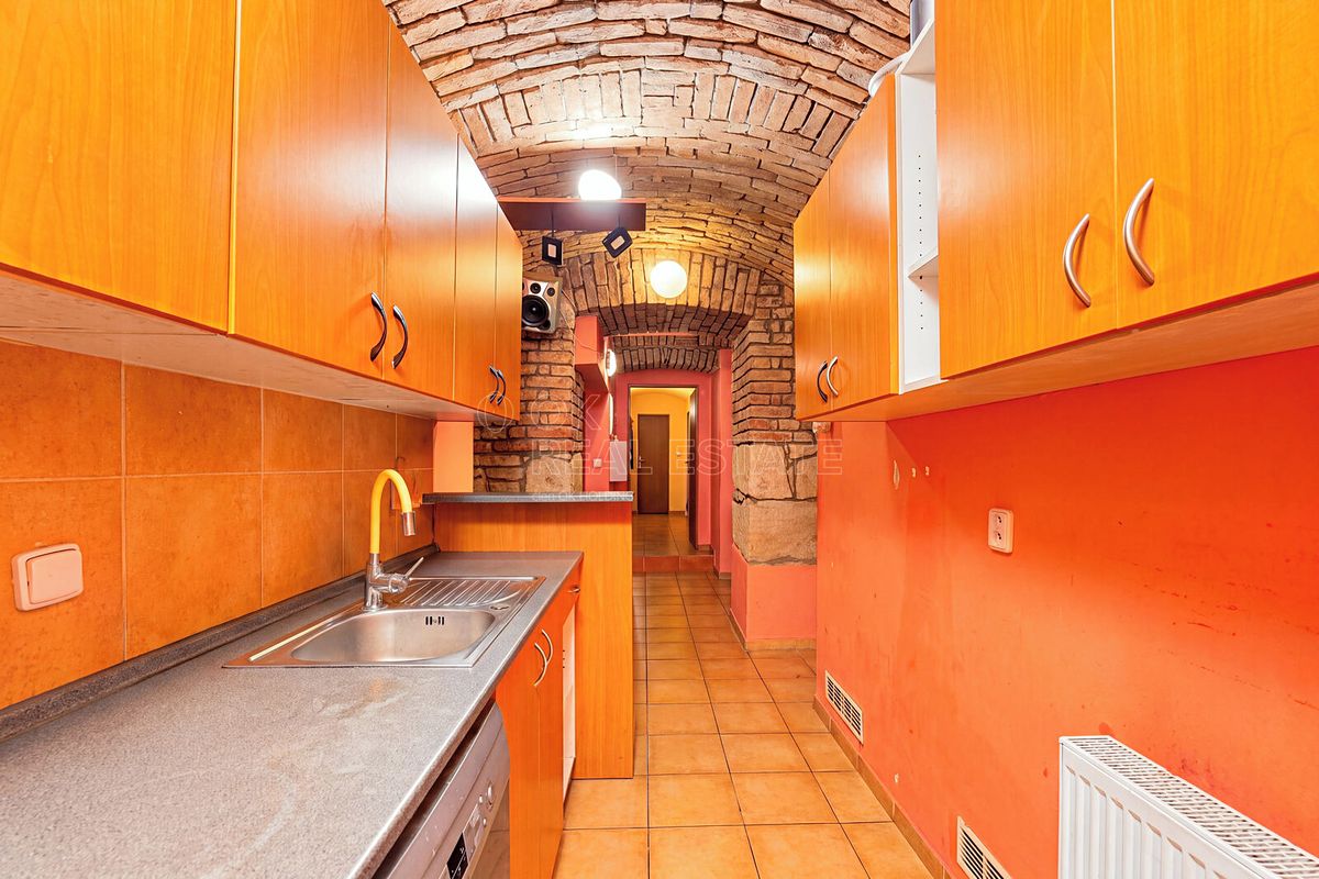 Prodej komerční nemovitosti 164 m² – fotografie 3