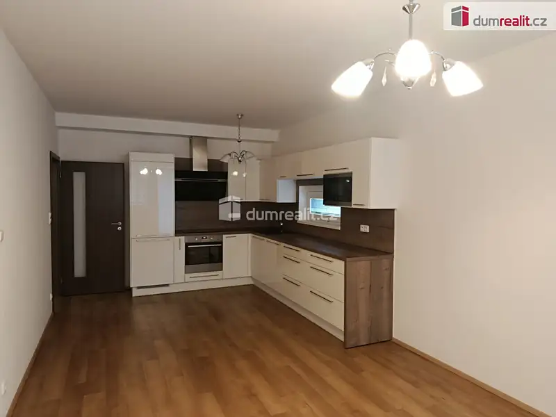 Pronájem bytu 2+kk 57 m², Praha – náhled fotky 2