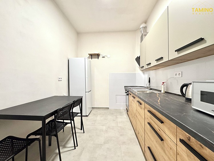 Pronájem bytu 2+1, 63 m² (3 z 10)