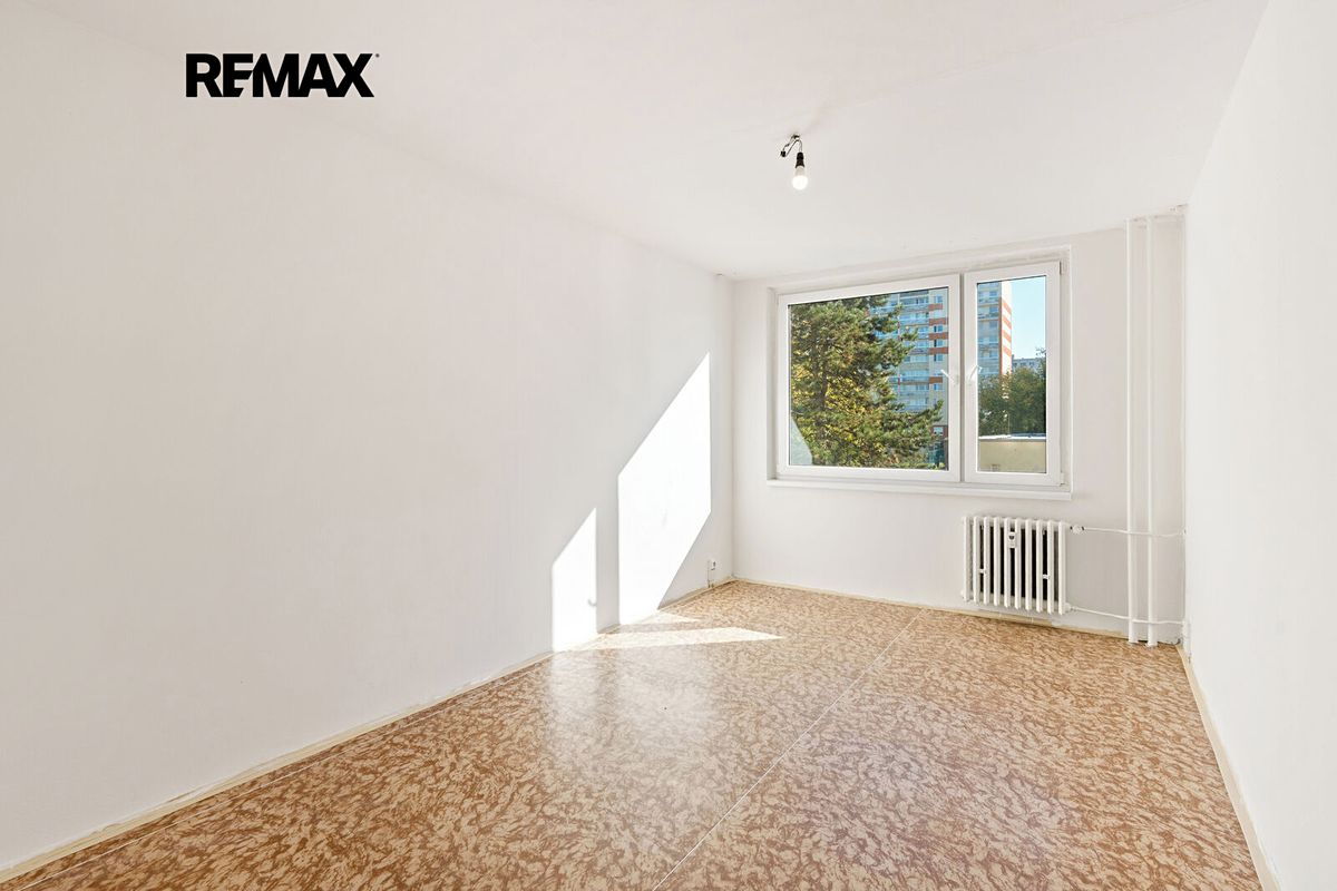 Prodej bytu 3+1 77 m², Praha – fotka 1 z 3