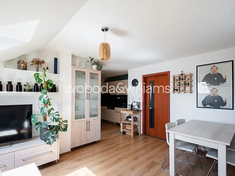 Prodej bytu 3+kk 116 m², Praha – náhled fotky 1
