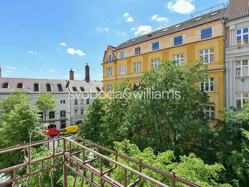 Prodej bytu 4+1 150 m², Praha – náhled fotky 2