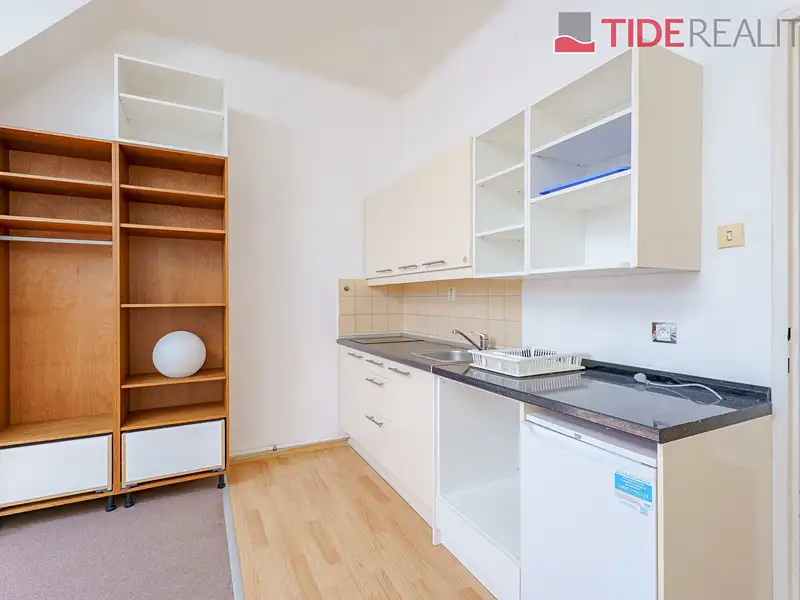 Prodej bytu 1+kk 29 m², Praha – náhled fotky 3