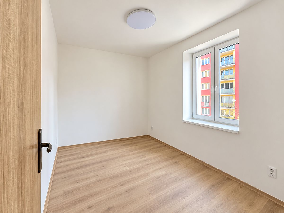 Pronájem bytu 2+1 52 m² – fotografie 2