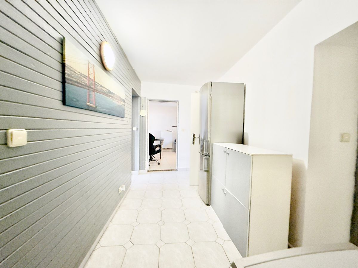 Prodej rodinného domu 218 m², pozemek 2603 m² – fotografie 5