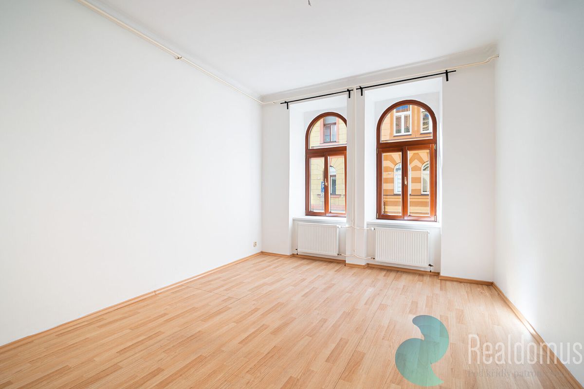Prodej činžovního domu 647 m² – fotografie 2