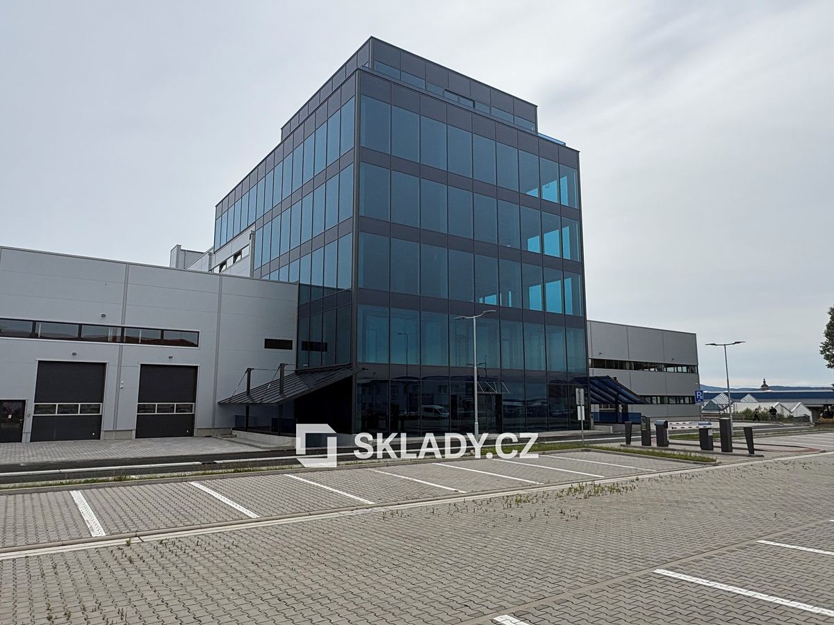 Pronájem skladového prostoru 550 m² – fotografie 2