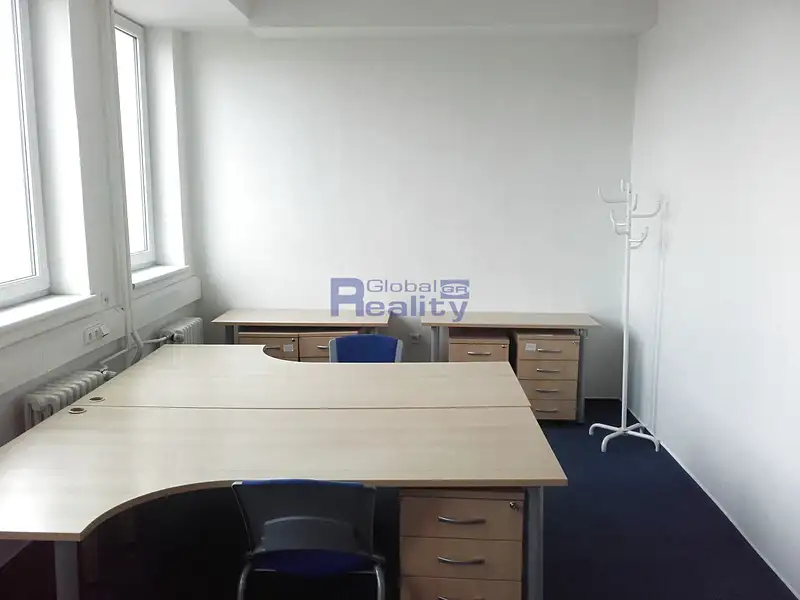 Pronájem kanceláře 15 m², Hradec Králové – náhled fotky 1
