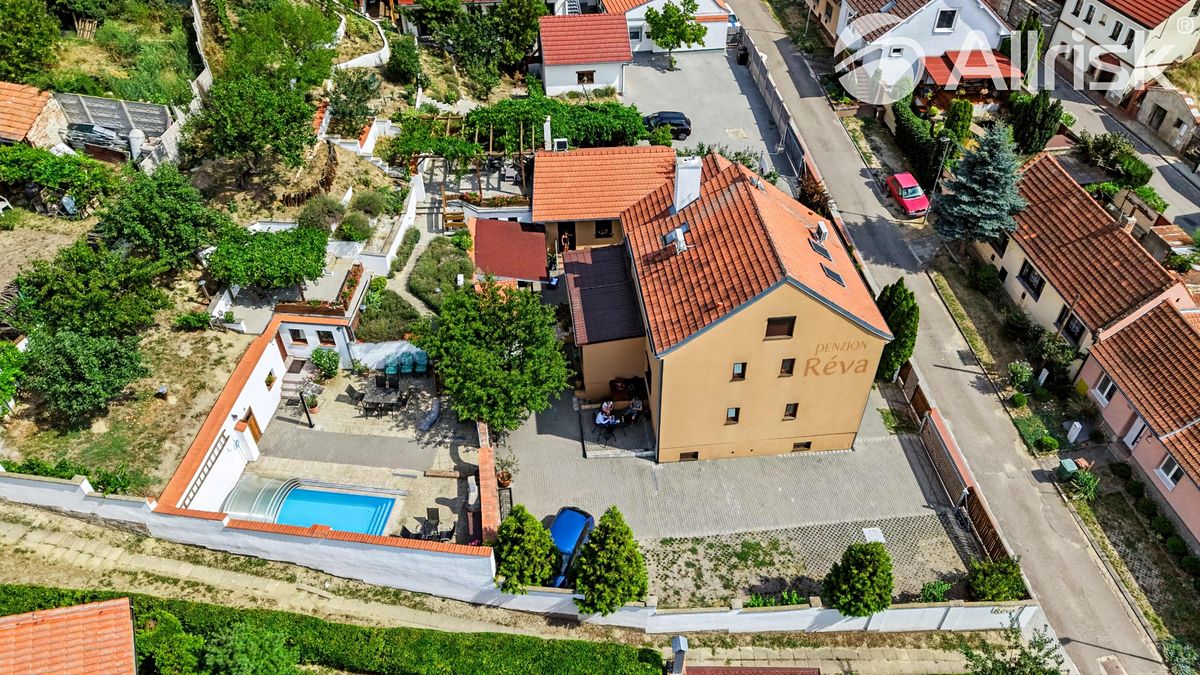 Prodej ubytovacího zařízení 406 m²