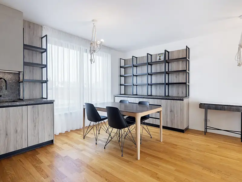 Pronájem bytu 3+kk 80 m², Praha – náhled fotky 2