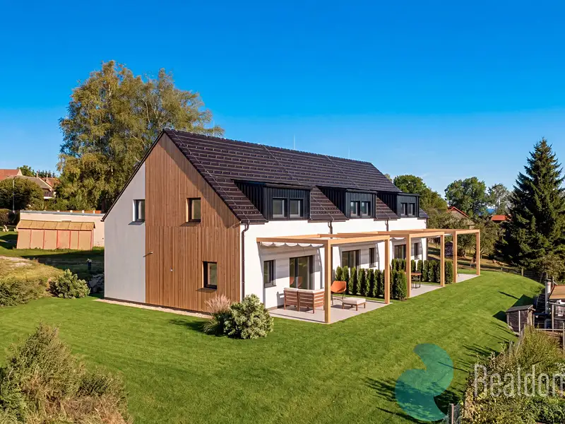Prodej rodinného domu 115 m², pozemek 322 m², Světlík – náhled fotky 1
