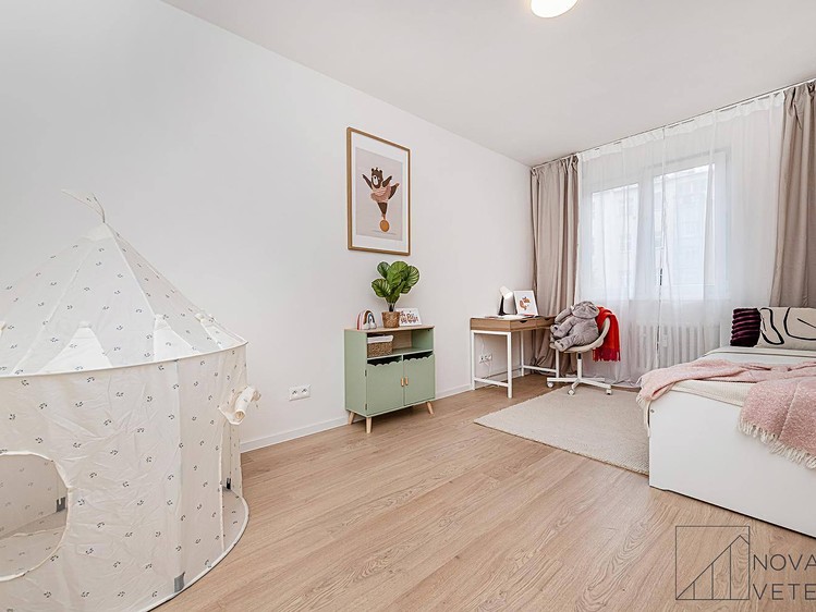 Prodej bytu 3+kk, 74 m² (13 z 27)