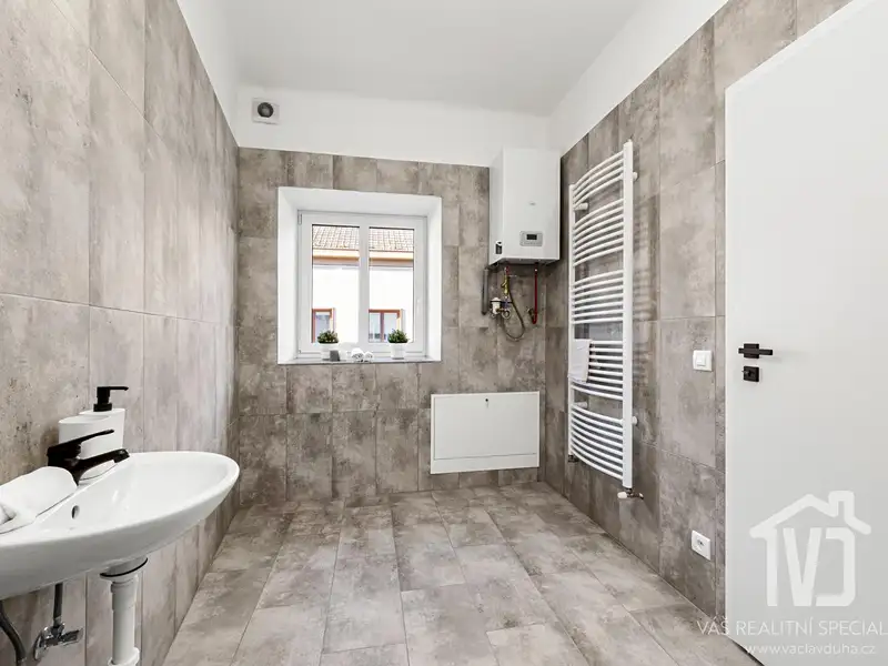 Prodej vícegeneračního domu 143 m², pozemek 130 m², Hořovice – náhled fotky 3
