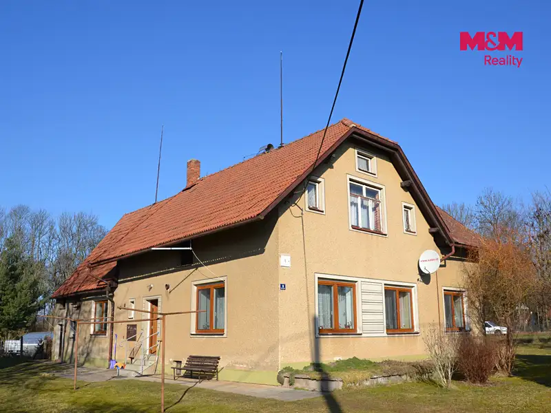 Prodej rodinného domu 349 m², pozemek 2876 m², Vestec – náhled fotky 3