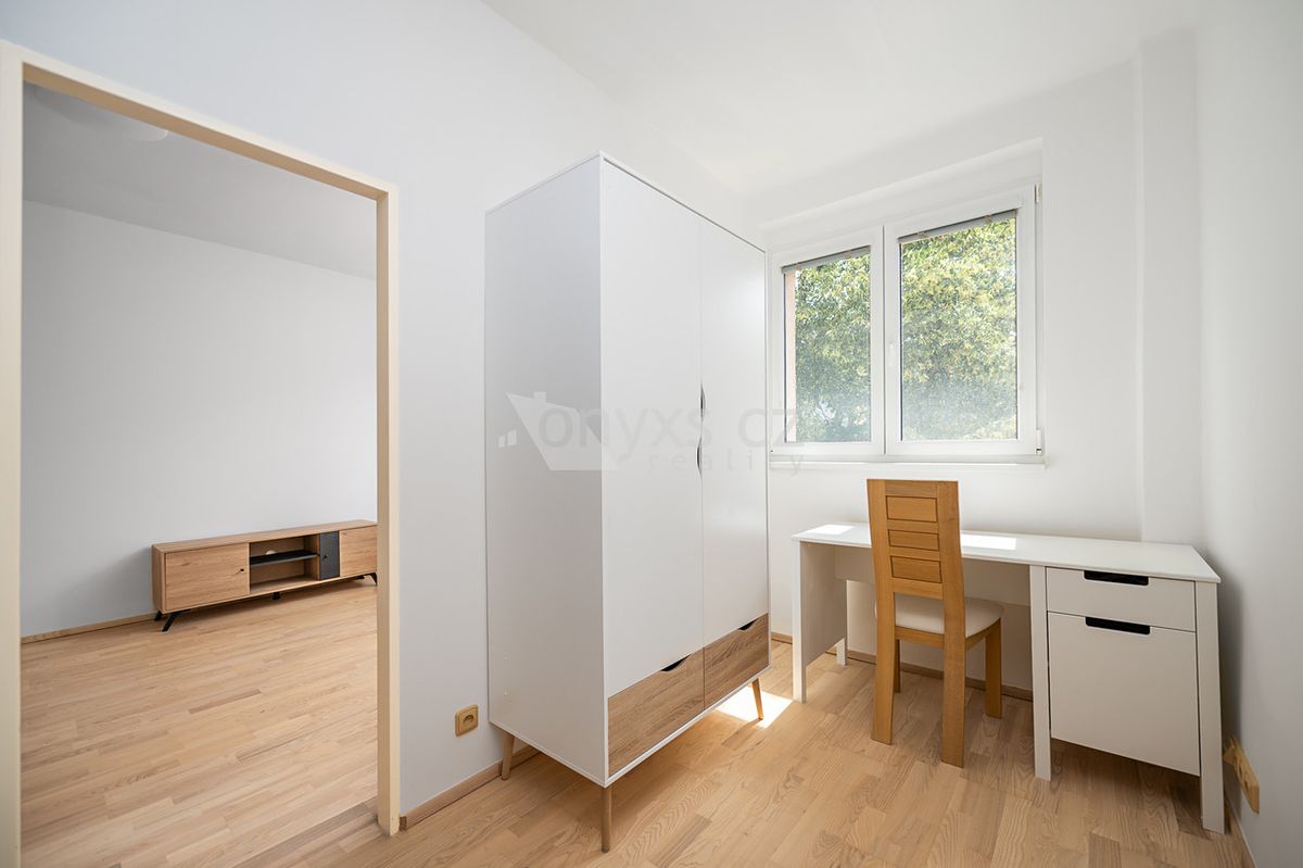 Pronájem bytu 2+1 40 m² – fotografie 3