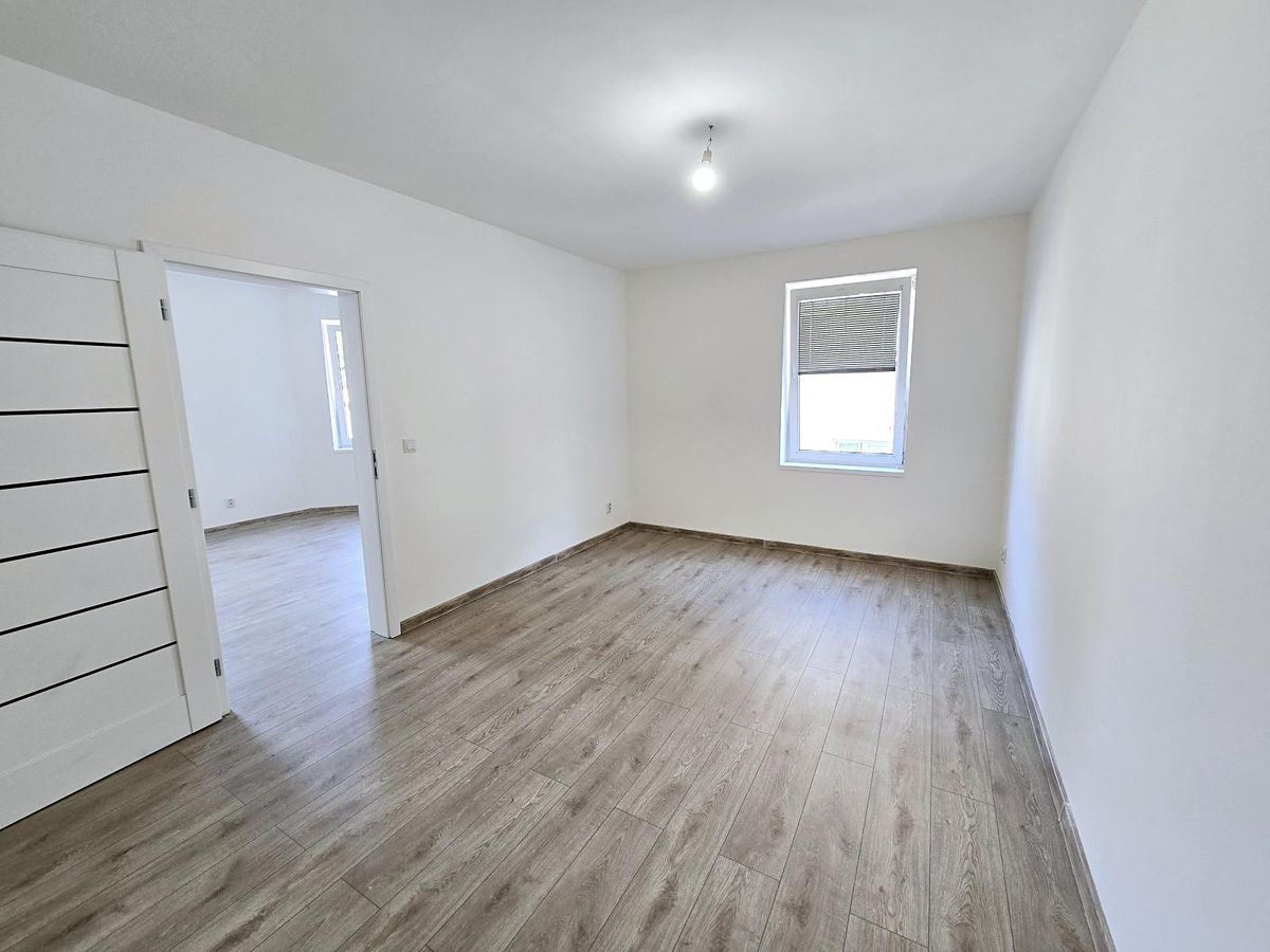 Pronájem bytu 2+1 63 m² – fotografie 4